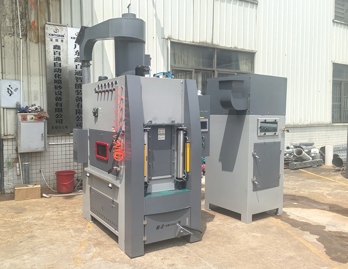 深圳百超噴砂機(jī)生產(chǎn)廠(chǎng)家制造的轉(zhuǎn)盤(pán)式自動(dòng)噴砂機(jī)實(shí)拍圖片