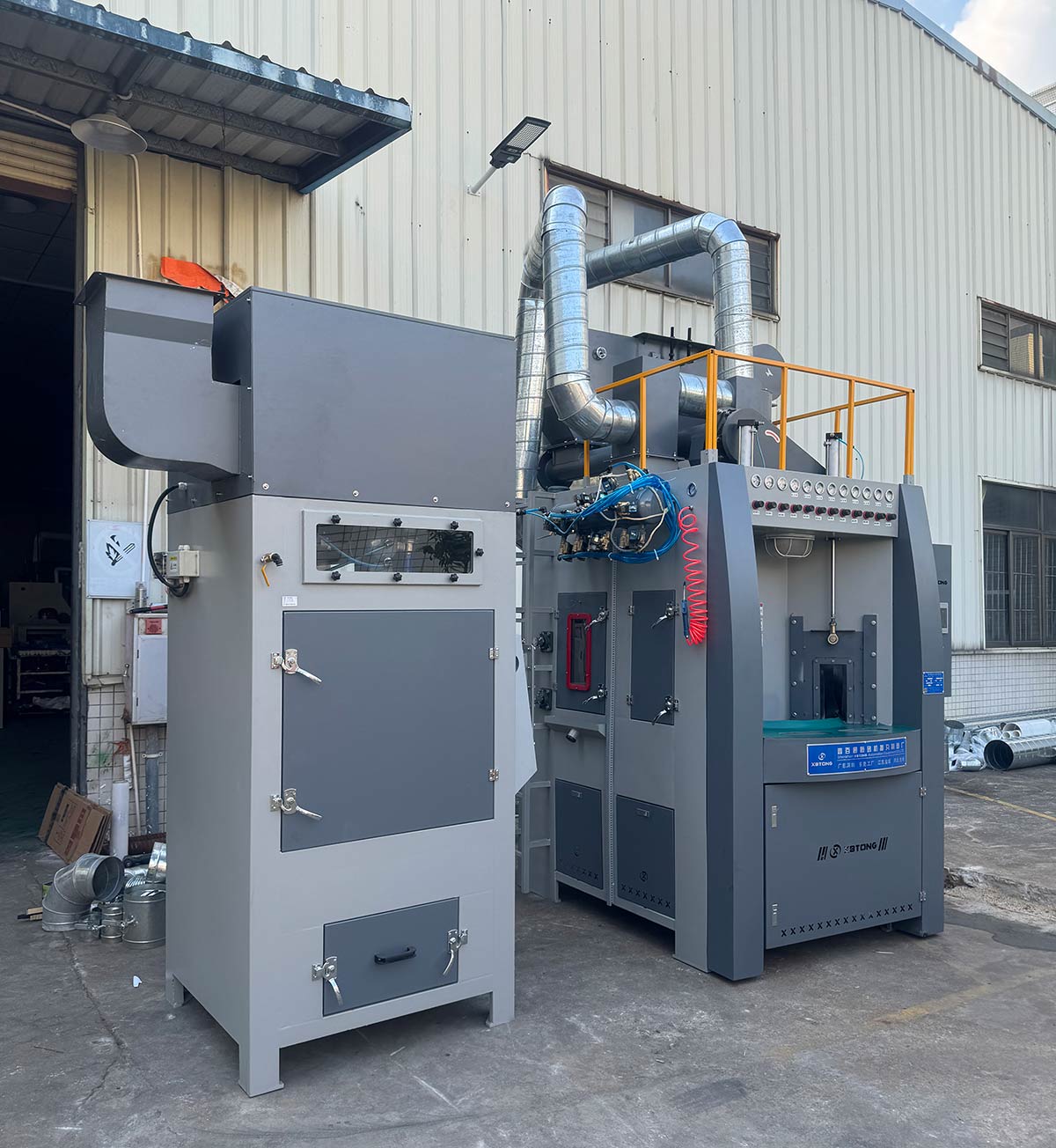 深圳百超機械轉(zhuǎn)盤式噴砂機實拍圖片