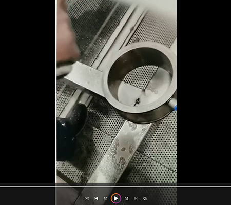 西安客戶(hù)案例：鐵件液體水噴砂機(jī)工作視頻