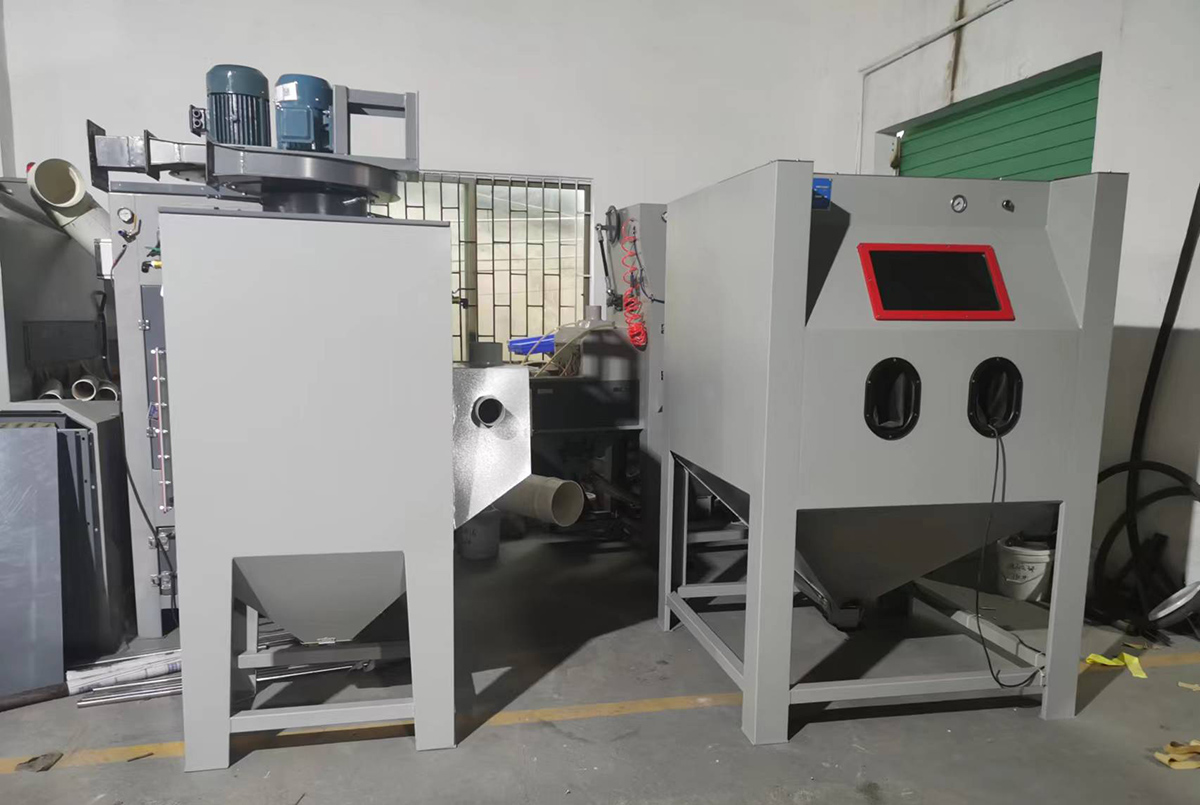 深圳百超噴砂機(jī)生產(chǎn)廠家制造的手動(dòng)噴砂機(jī)設(shè)備實(shí)拍圖片