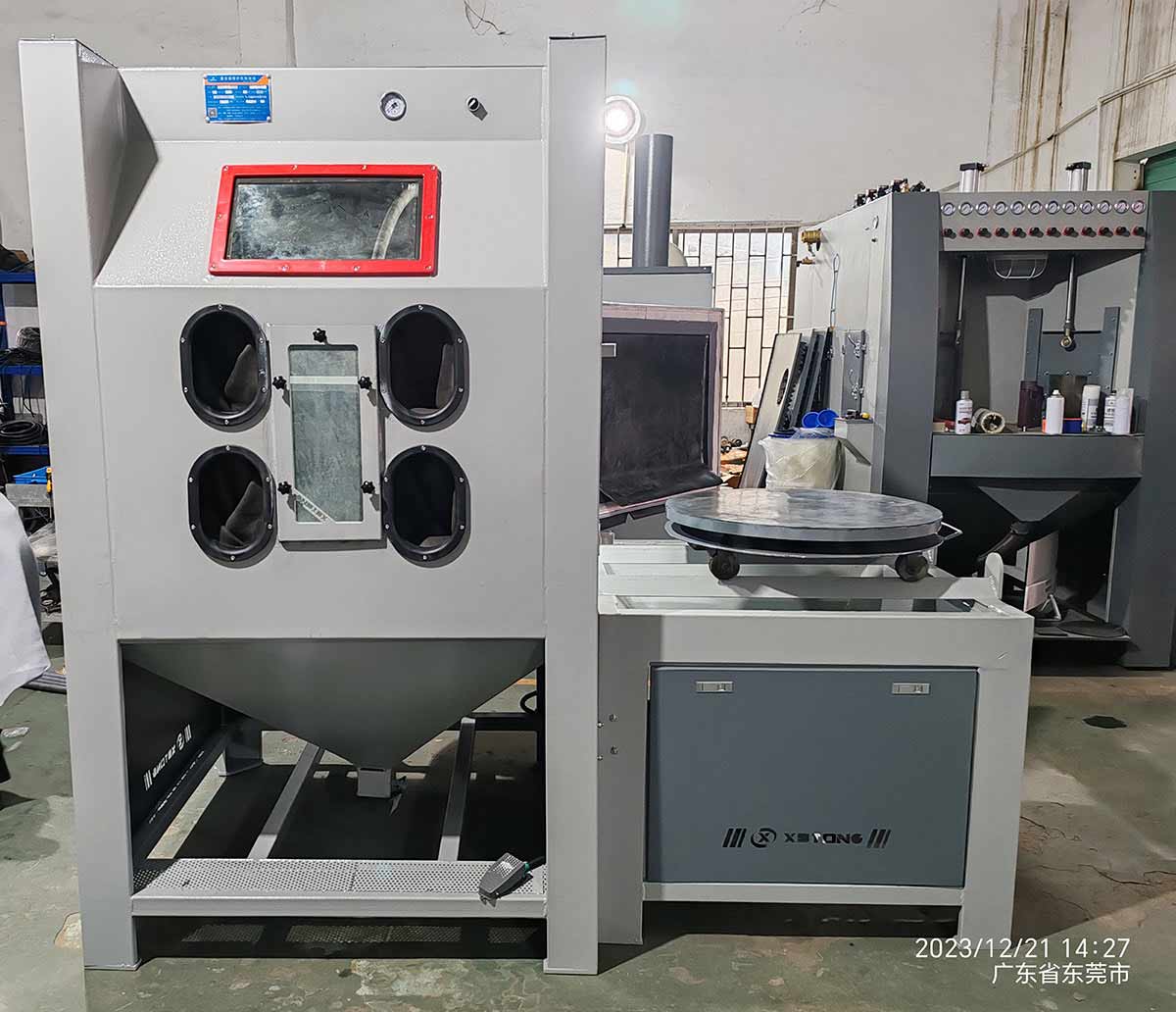 深圳百超機(jī)械手動(dòng)噴砂機(jī)設(shè)備