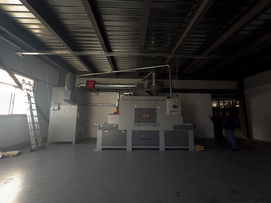 輸送式自動(dòng)噴砂機(jī)設(shè)備